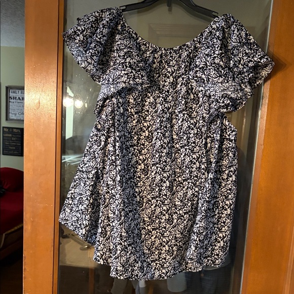 Women’s Universal Threads 2XL BNWT Top - Picture 6 of 6